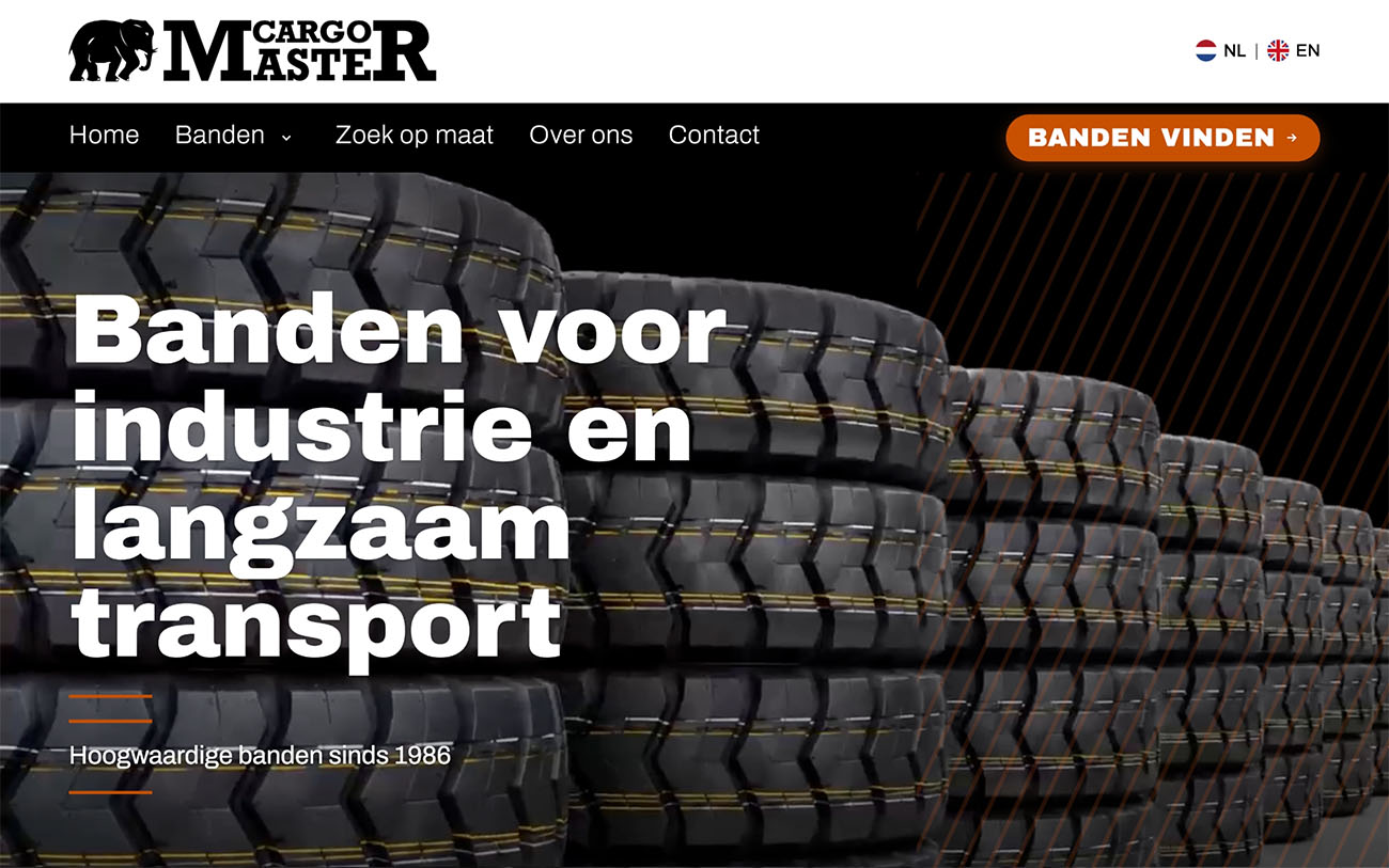 Homepage of cargomaster.nl on desktop, with a large photo of a forklift tyre and the menu with tyres and the tyre finder